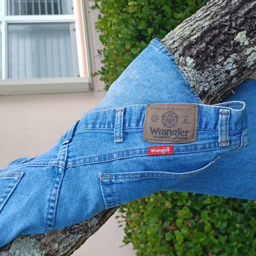 Wrangler Men's Jeans - Picture 3 of 5
